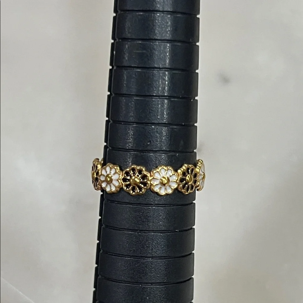 N/A elegant gold